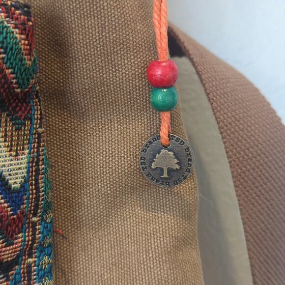 TSD Brand Four Seasons Tribal Pattern Boho Convertible Backpack/Shoulder Bag - Picture 4 of 16